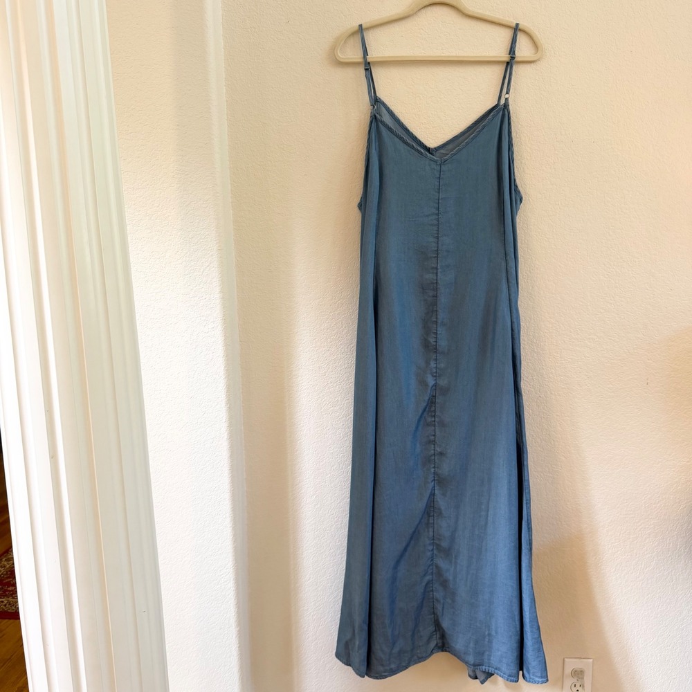 Torrid Blue Lyocell Maxi Dress Womens 2 Plus Size Spaghetti Strap Pocket Flowy - Picture 9 of 13
